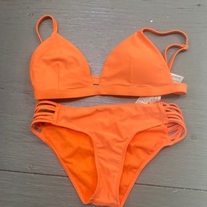 Hollister bikini- cute!